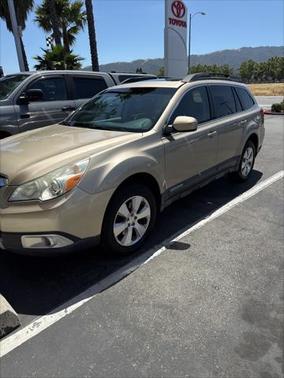 2010 Subaru Outback 3.6 R Limited