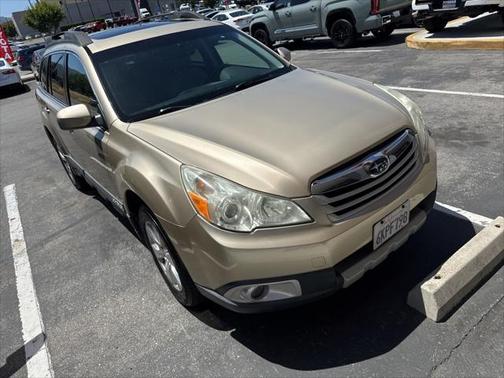 2010 Subaru Outback 3.6 R Limited