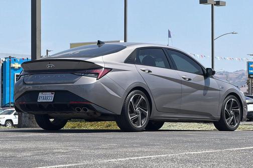 Fluid Metal 2022 Hyundai ELANTRA N Line