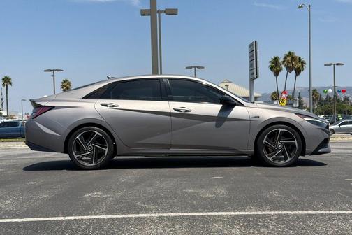 Fluid Metal 2022 Hyundai ELANTRA N Line