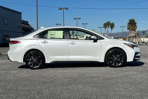 2026 Toyota Corolla Hybrid SE