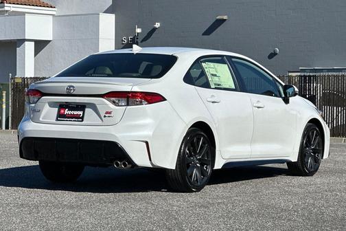 2026 Toyota Corolla Hybrid SE