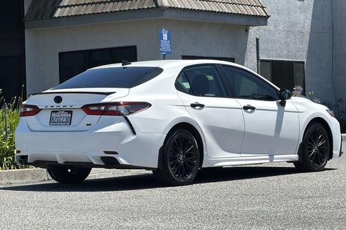 White 2022 Toyota Camry Nightshade Edition Hybrid