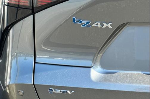 2024 Toyota bZ4X XLE