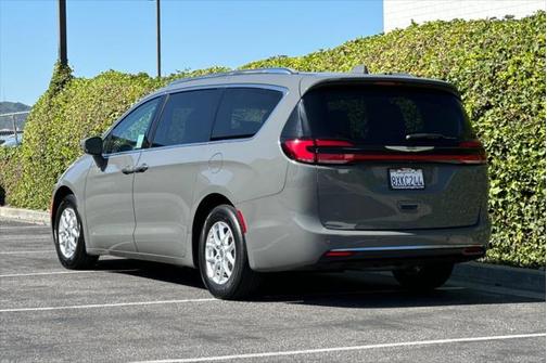 2021 Chrysler Pacifica Touring L