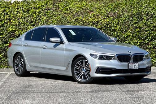 Glacier Silver Metallic 2019 BMW 530e iPerformance