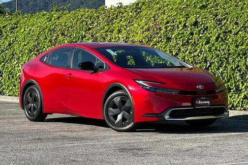 2026 Toyota Prius Plug-In Hybrid SE