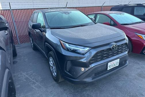 2025 Toyota RAV4 LE