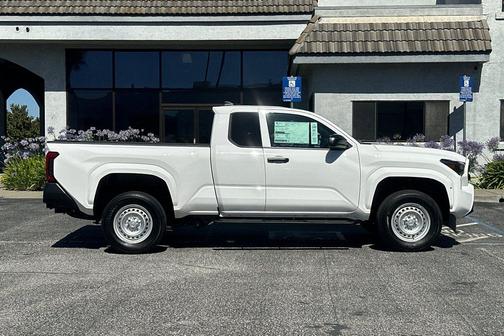 Ice 2026 Toyota Tacoma SR