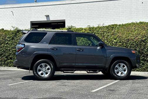 2023 Toyota 4Runner SR5