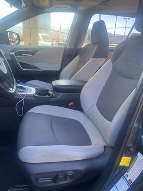 2019 Toyota RAV4 Hybrid XLE