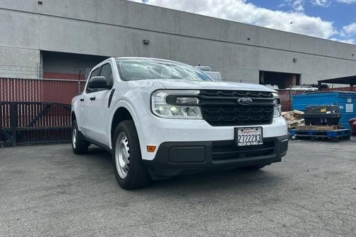 Oxford White 2024 Ford Maverick XL
