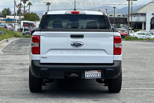 Oxford White 2024 Ford Maverick XL