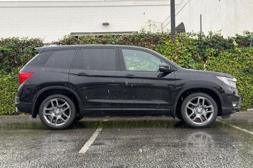 Crystal Black Pearl 2022 Honda Passport 2WD EX-L