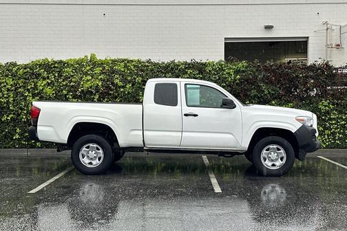 2018 Toyota Tacoma SR