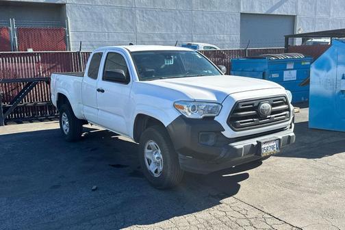 2018 Toyota Tacoma SR