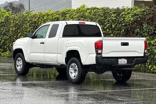 2018 Toyota Tacoma SR