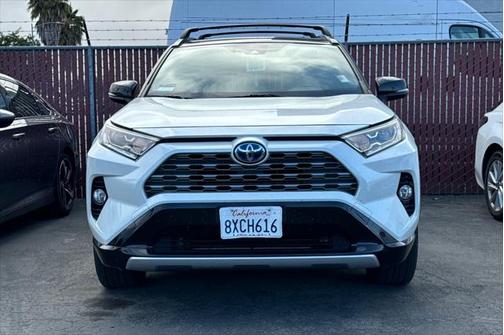 2021 Toyota RAV4 Hybrid SE