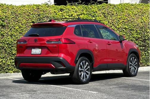 2022 Toyota Corolla Cross XLE