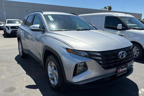 Shimmering Silver 2024 Hyundai TUCSON SEL