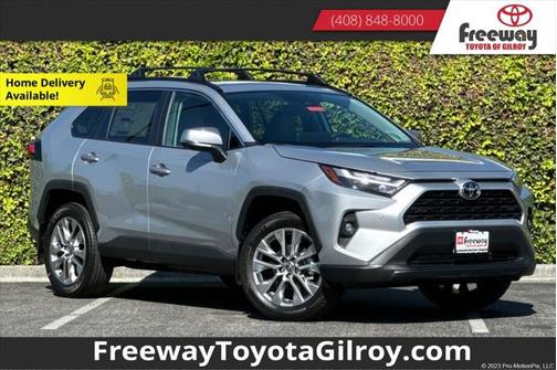 2025 Toyota RAV4 XLE Premium