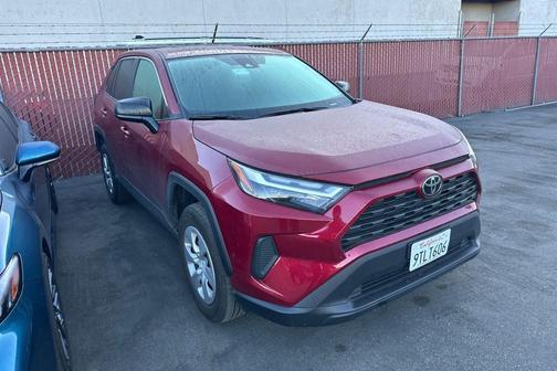 2025 Toyota RAV4 LE