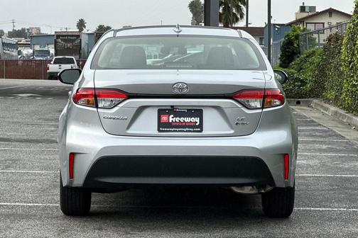 2026 Toyota Corolla Hybrid LE