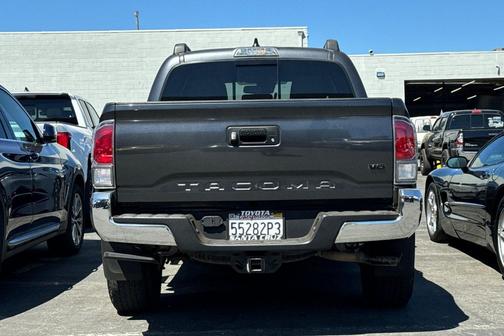 2022 Toyota Tacoma TRD Off-Road