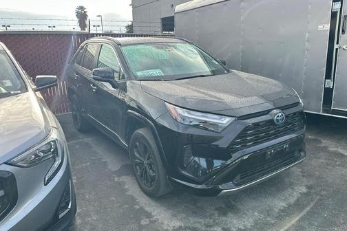 2022 Toyota RAV4 Hybrid SE