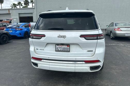 Bright White Clearcoat 2021 Jeep Grand Cherokee L Overland