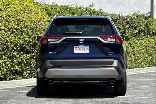 2025 Toyota RAV4 Limited