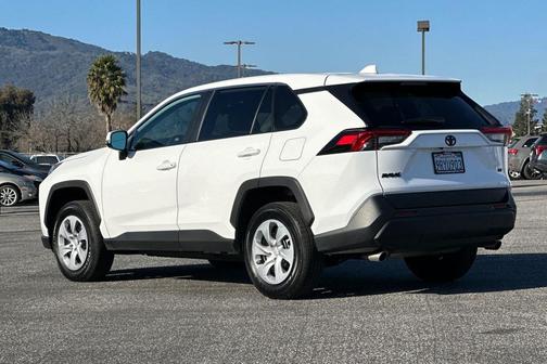 2025 Toyota RAV4 LE