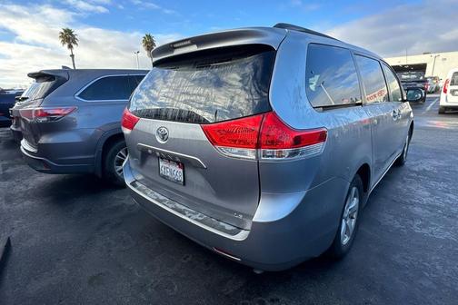 2012 Toyota Sienna LE