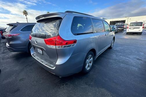 2012 Toyota Sienna LE