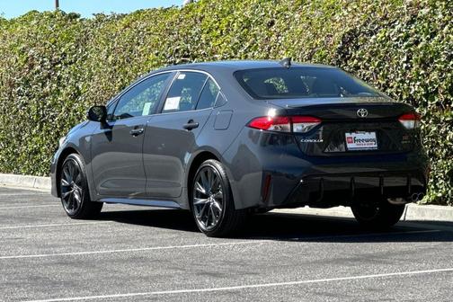 2026 Toyota Corolla Hybrid SE