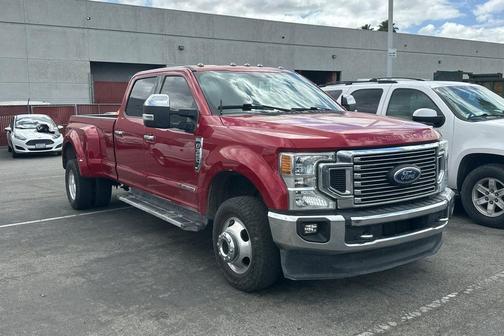 Rapid Red Metallic Tinted Clearcoat 2022 Ford F-350 Lariat