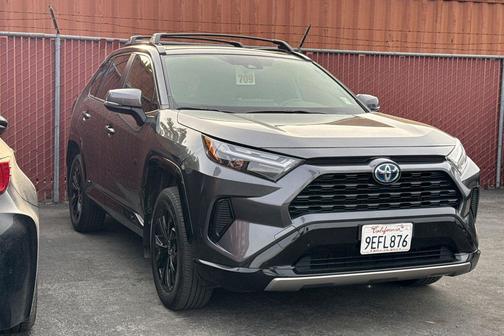 2023 Toyota RAV4 Hybrid SE