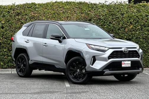 2025 Toyota RAV4 Hybrid SE