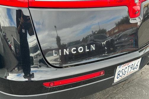 2019 Lincoln MKT Standard