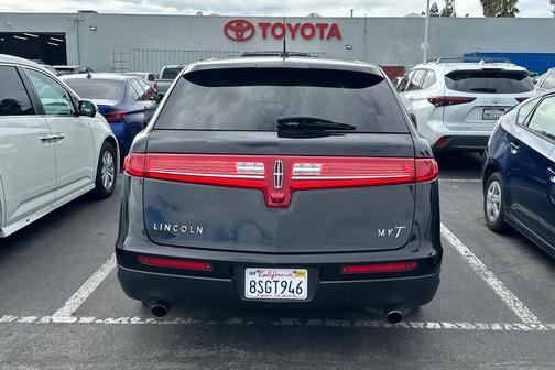 2019 Lincoln MKT Standard