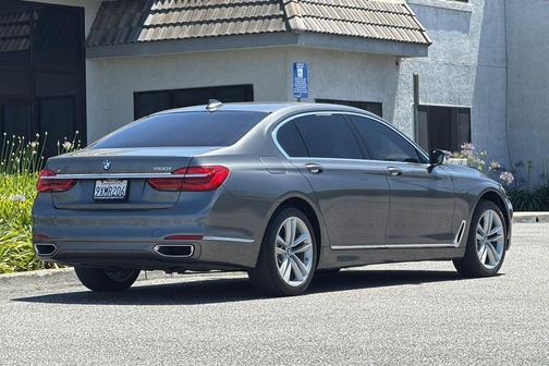 Magellan Gray Metallic 2016 BMW 750 i xDrive