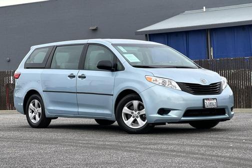 2015 Toyota Sienna L