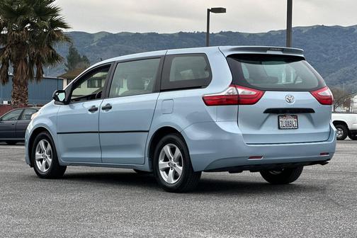 2015 Toyota Sienna L
