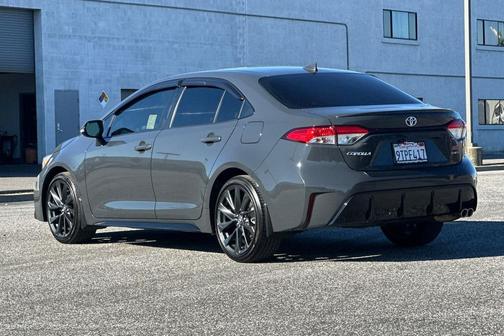 2025 Toyota Corolla Hybrid SE