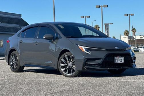 2025 Toyota Corolla Hybrid SE