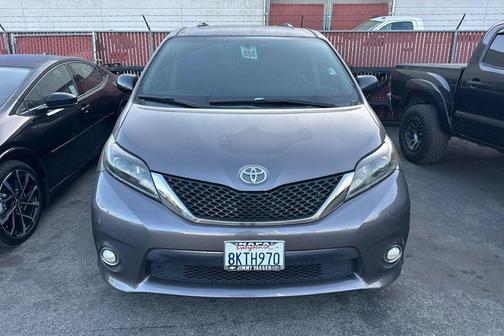 2016 Toyota Sienna SE Premium