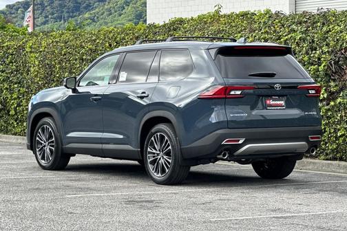 2026 Toyota Grand Highlander Hybrid Platinum MAX