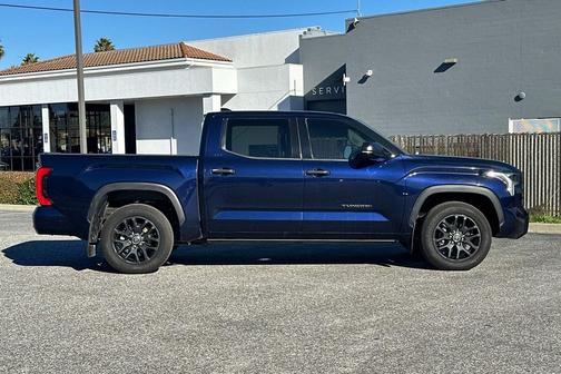 2022 Toyota Tundra SR5