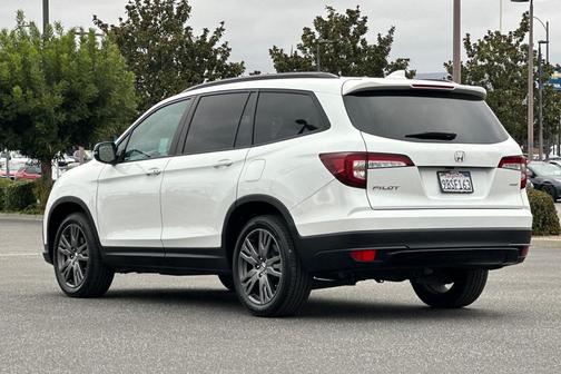 2022 Honda Pilot 2WD Sport