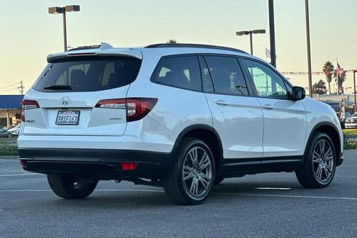 2022 Honda Pilot 2WD Sport
